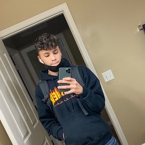 Meet your Posher, Damian